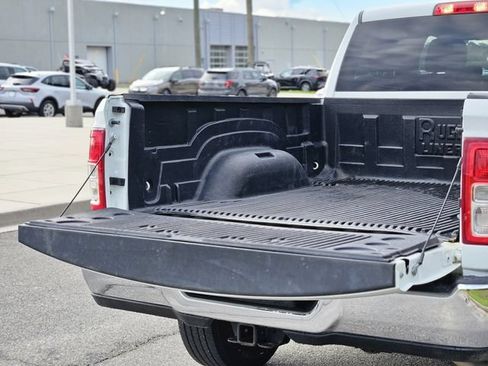 Used 2024 RAM 2500 Big Horn AWD/4WD image 32