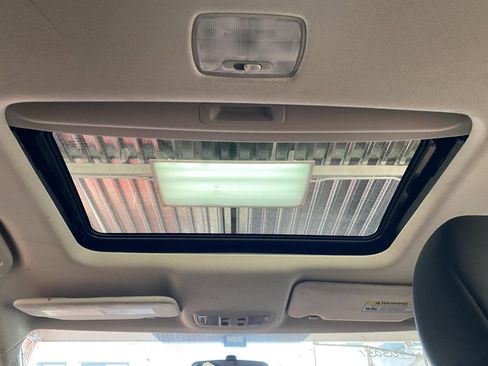 Used 2018 Honda HR-V EX image 12