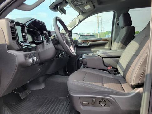 Used 2024 GMC Sierra 1500 Elevation AWD/4WD image 8