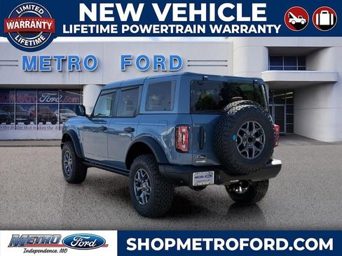 New 2025 Ford Bronco Badlands image 7