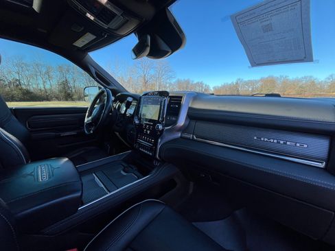 Used 2020 RAM 3500 Limited image 33