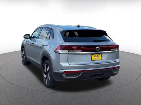 Used 2026 Volkswagen Atlas Cross Sport SE AWD/4WD image 9