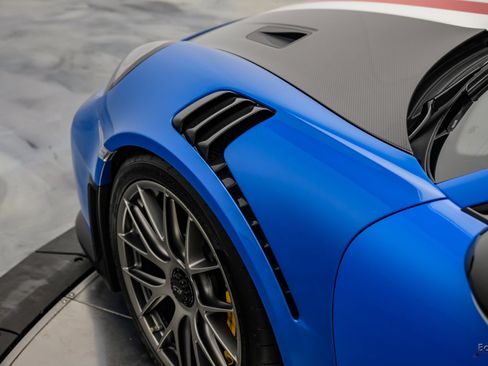 Used 2019 Porsche 911 GT2 RS RWD image 40