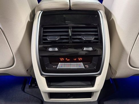 Used 2019 BMW X5 xDrive40i w/ Convenience Package image 16