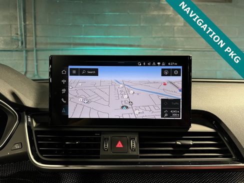 Used 2024 Audi SQ5 Premium Plus w/ Premium Plus Package image 10