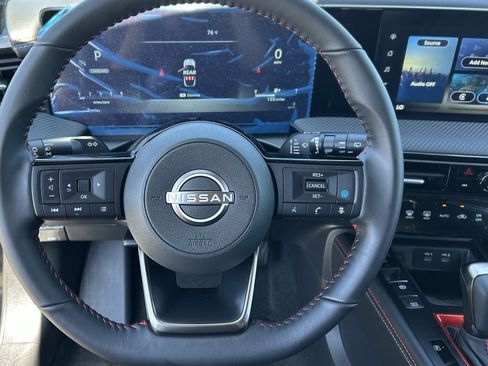 New 2025 Nissan Kicks SR image 30