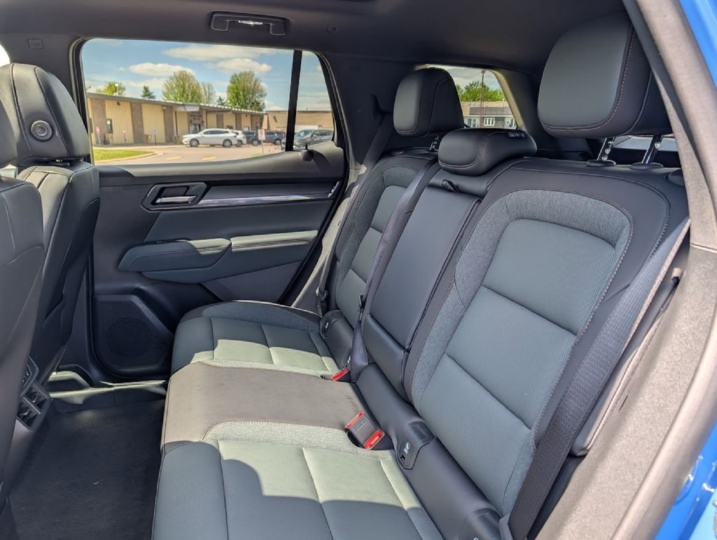 New 2026 GMC Terrain AT4 w/ Convenience Package III AWD/4WD image 33