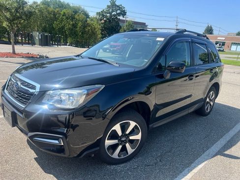 Used 2018 Subaru Forester 2.5i Premium w/ All-Weather Package AWD/4WD image 2