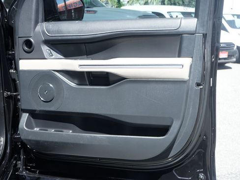 Used 2022 Ford Expedition Max Limited RWD image 49
