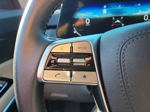 Certified 2025 Kia Telluride SX FWD image 22
