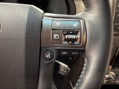 Used 2015 Lexus GX 460 Luxury AWD/4WD image 47