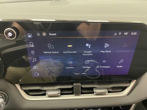 New 2026 Chevrolet Equinox LT w/ Safety and Technology Package AWD/4WD image 4