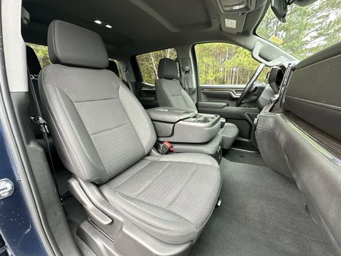 Used 2022 Chevrolet Silverado 1500 LT image 28