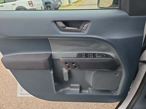 New 2025 Ford Maverick XL w/ Equipment Group 102A image 29