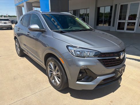 Used 2022 Buick Encore GX Select w/ Sport Touring Package FWD image 9