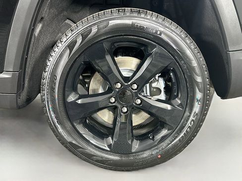 New 2025 Jeep Grand Cherokee L Limited w/ Luxury Tech Group II image 17