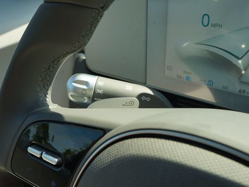 Certified 2024 Hyundai Ioniq 5 SE AWD/4WD image 26