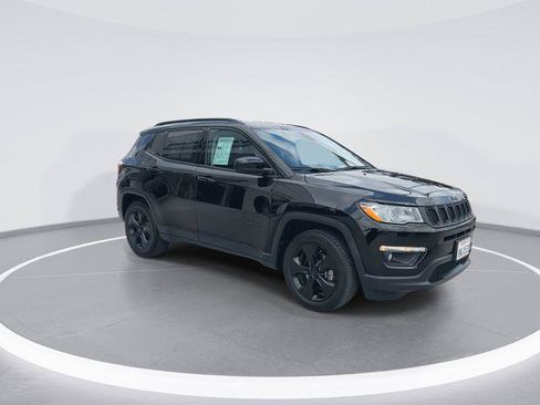 Certified 2021 Jeep Compass Latitude FWD image 2