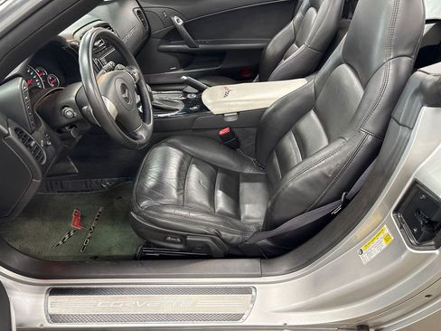 Used 2008 Chevrolet Corvette Convertible w/ Preferred Equipment Group RWD image 32