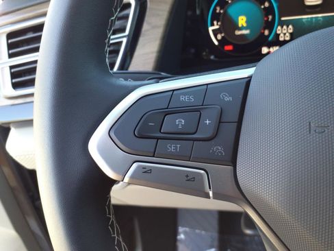 New 2026 Volkswagen Atlas SE image 18