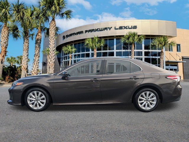 Used 2019 Toyota Camry LE FWD image 8