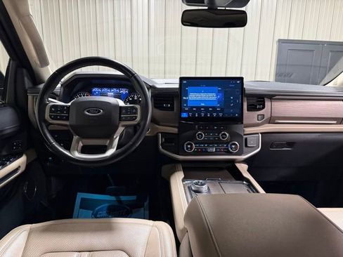 Used 2024 Ford Expedition Limited AWD/4WD image 31