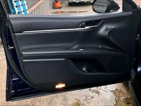 Used 2022 Toyota Camry XSE FWD image 24