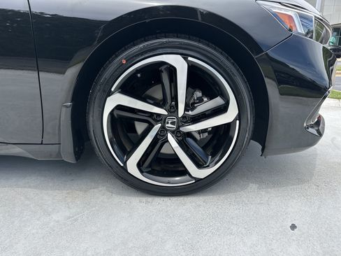 Used 2021 Honda Accord Sport image 13