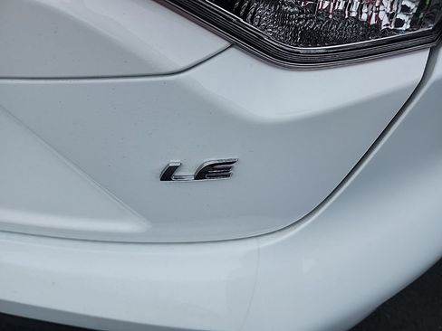Used 2026 Toyota Corolla LE FWD image 17