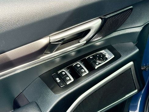 Used 2025 Kia Telluride S image 19