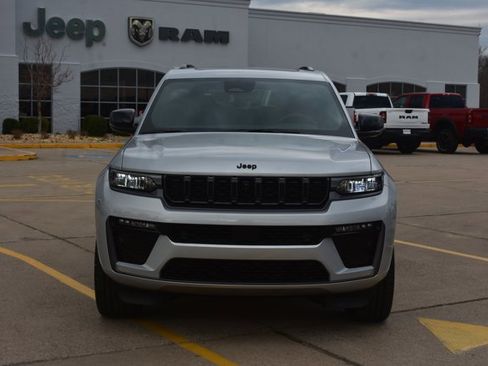 New 2026 Jeep Grand Cherokee L Limited image 2