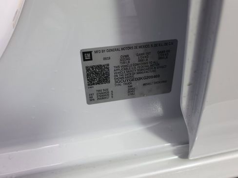 Used 2019 Chevrolet Silverado 1500 LTZ image 26