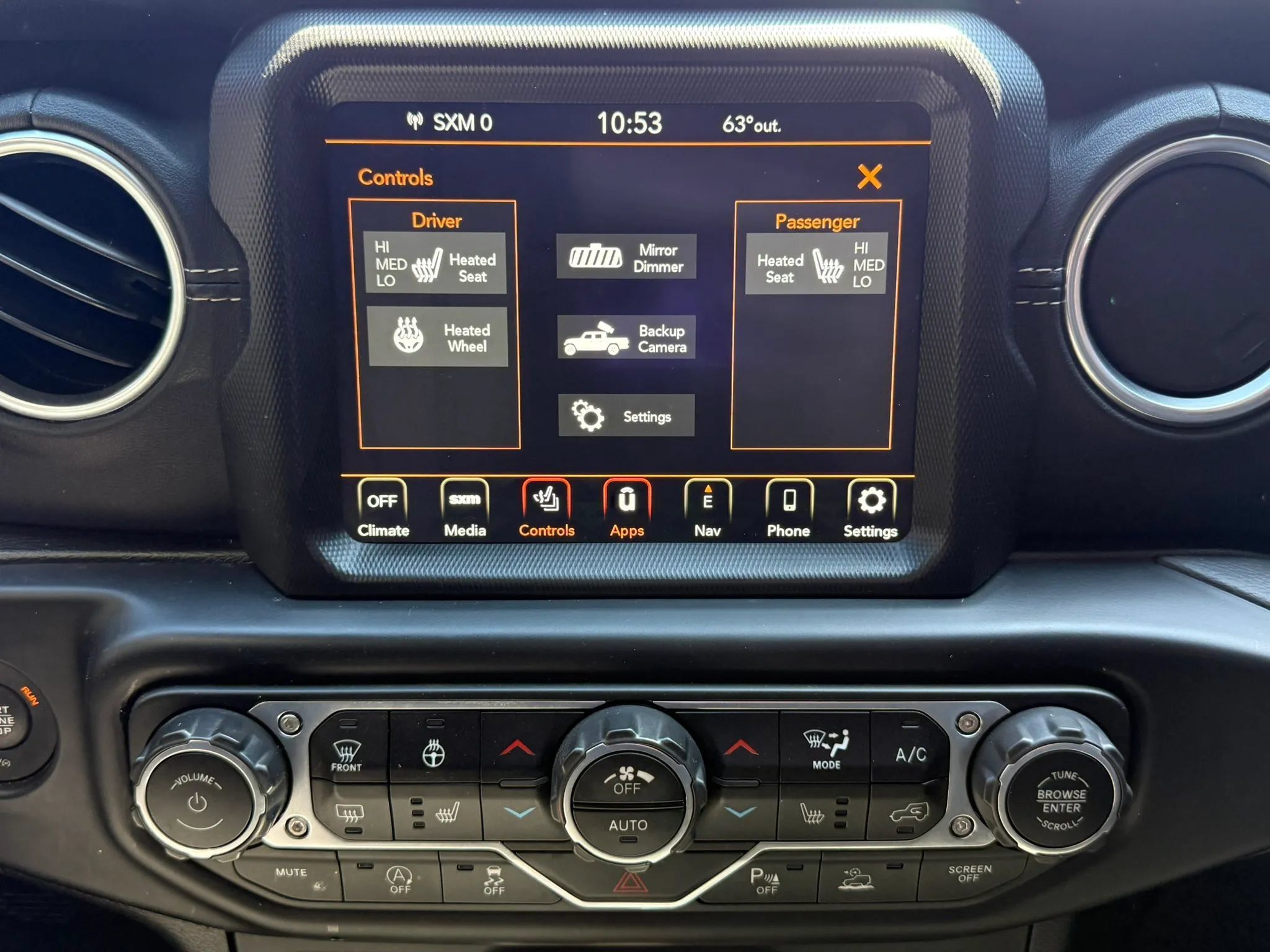 Used 2021 Jeep Gladiator Overland w/ Popular Equipment Package AWD/4WD image 18