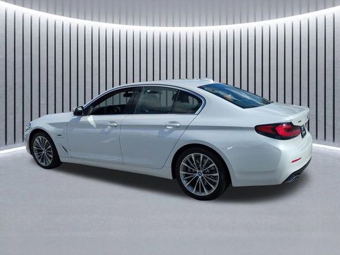 Certified 2023 BMW 530e xDrive w/ Premium Package image 7
