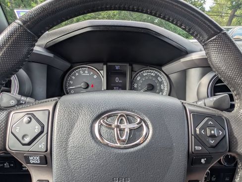 Certified 2019 Toyota Tacoma TRD Pro AWD/4WD image 24