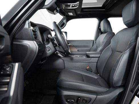 Used 2025 Lexus GX 550 image 14