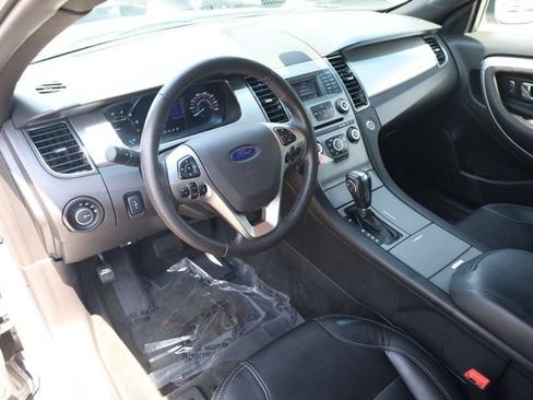 Used 2017 Ford Taurus SEL FWD image 12