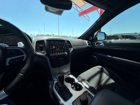 Used 2018 Jeep Grand Cherokee Trackhawk w/ Trailer Tow Group IV AWD/4WD image 28