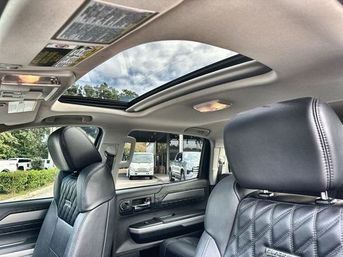 Used 2018 Toyota Tundra Platinum image 19