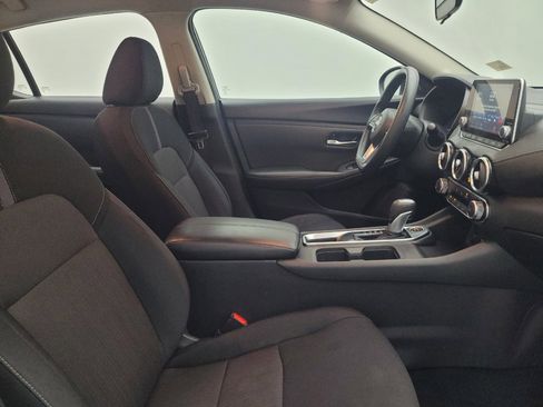 Used 2025 Nissan Sentra SV FWD image 21