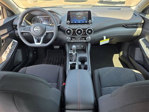 New 2025 Nissan Sentra SR image 7