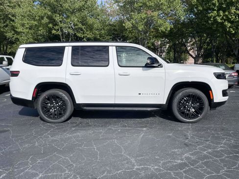 New 2025 Jeep Wagoneer Series II w/ Premium Group I image 10