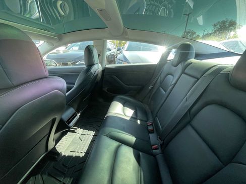 Used 2020 Tesla Model 3 Standard Range Plus RWD image 11