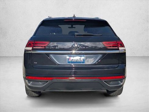 Used 2022 Volkswagen Atlas Cross Sport SE image 7