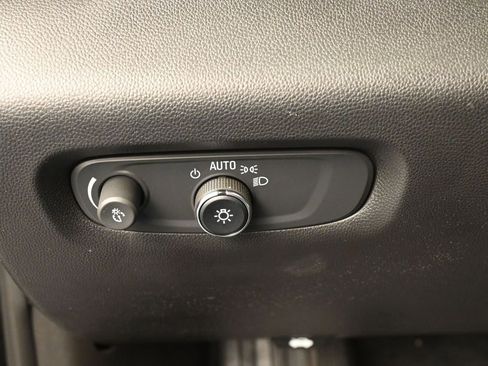 Used 2023 Chevrolet Traverse LT w/ Midnight/Sport Edition image 33