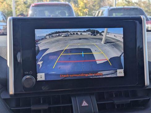 Used 2024 Toyota RAV4 LE image 20