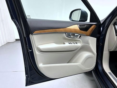 Used 2020 Volvo XC90 T6 Inscription w/ Protection Package Premier AWD/4WD image 9