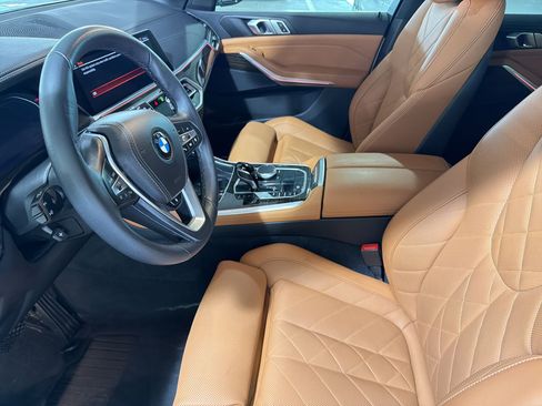 Certified 2023 BMW X5 xDrive40i w/ Premium Package AWD/4WD image 4