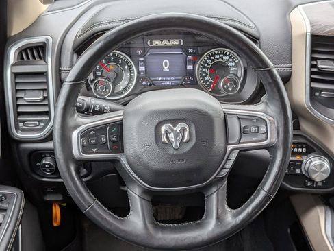 Used 2019 RAM 1500 Laramie AWD/4WD image 33