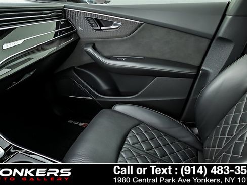 Used 2021 Audi SQ8 Prestige w/ Prestige Package AWD/4WD image 17